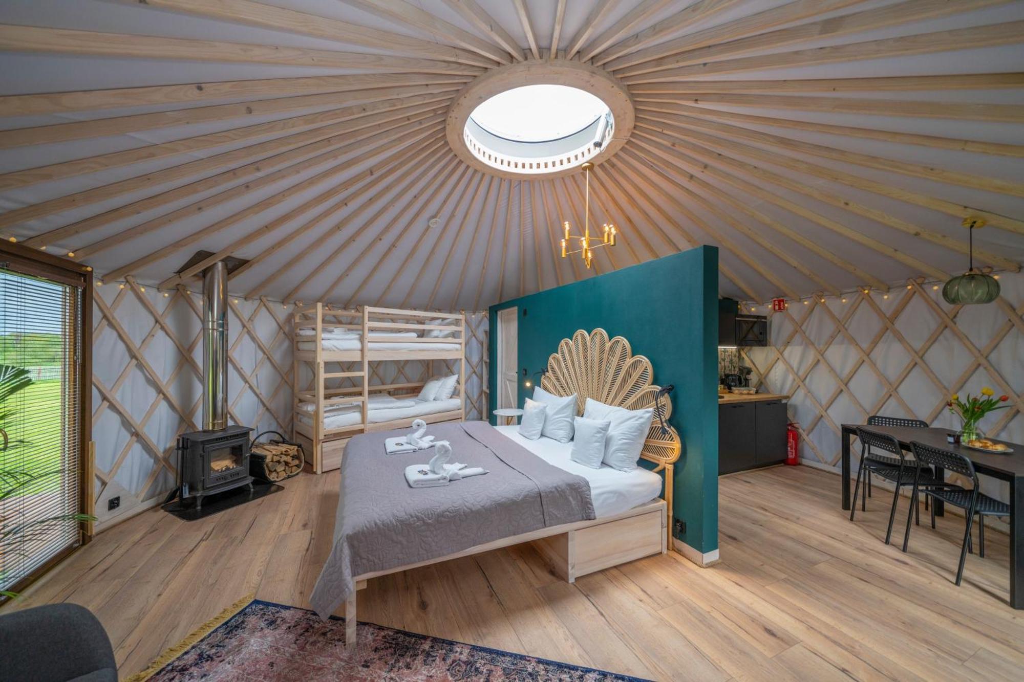 Bed and Breakfast Dom W Domu - Izera Glamping Gajowka  Habitación foto